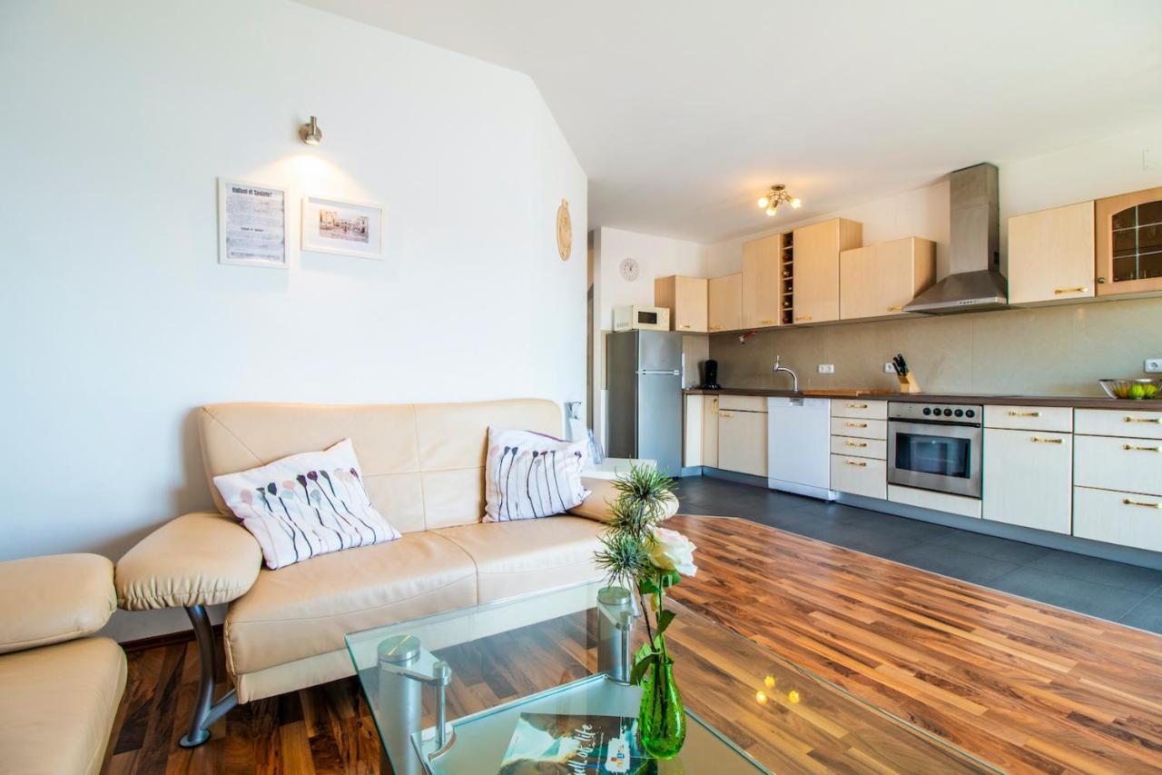 Apartments Lacaleta Сплит Екстериор снимка